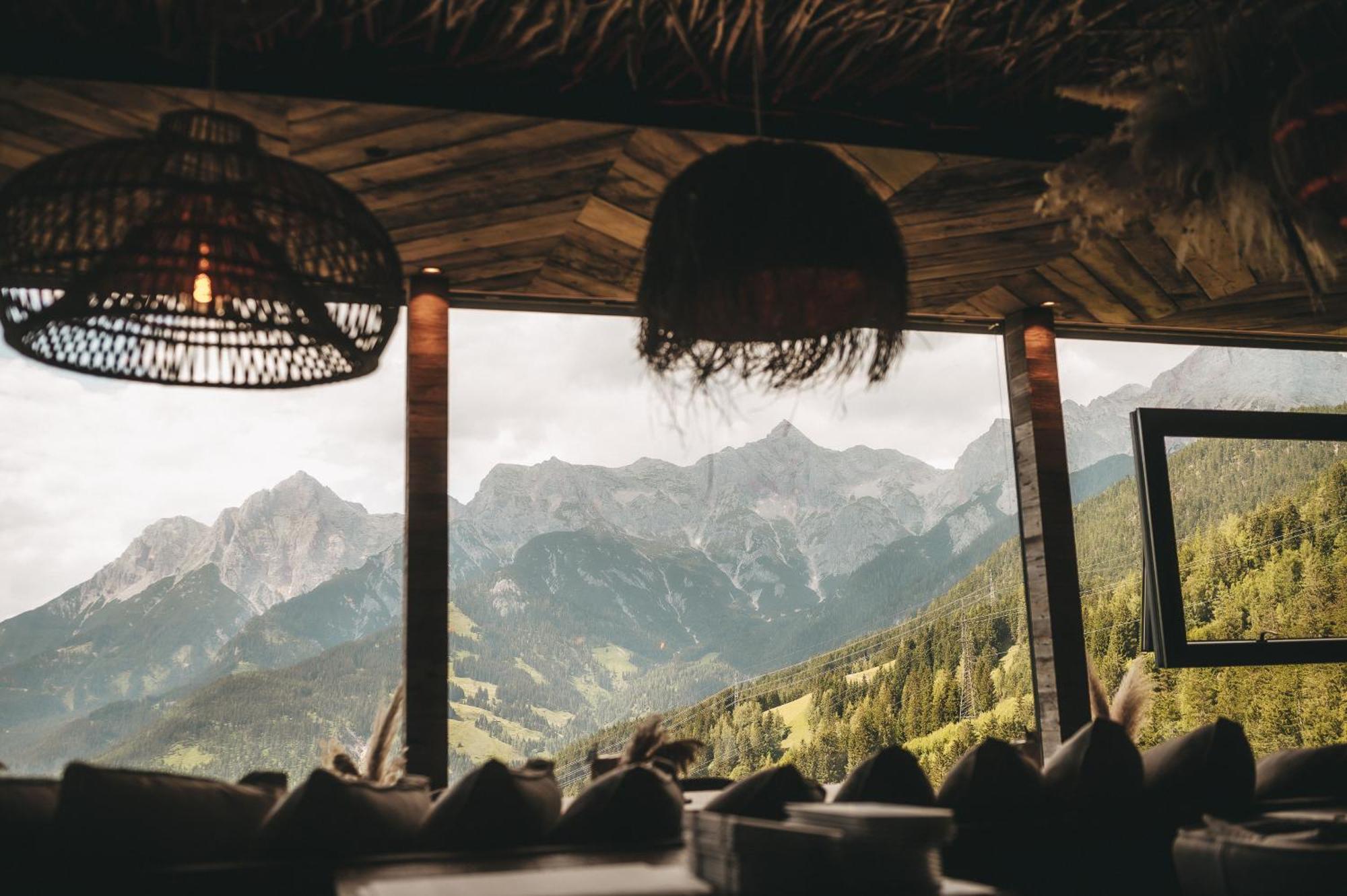Jufenalm Boho Hotel & Restaurant Maria Alm am Steinernen Meer Bagian luar foto
